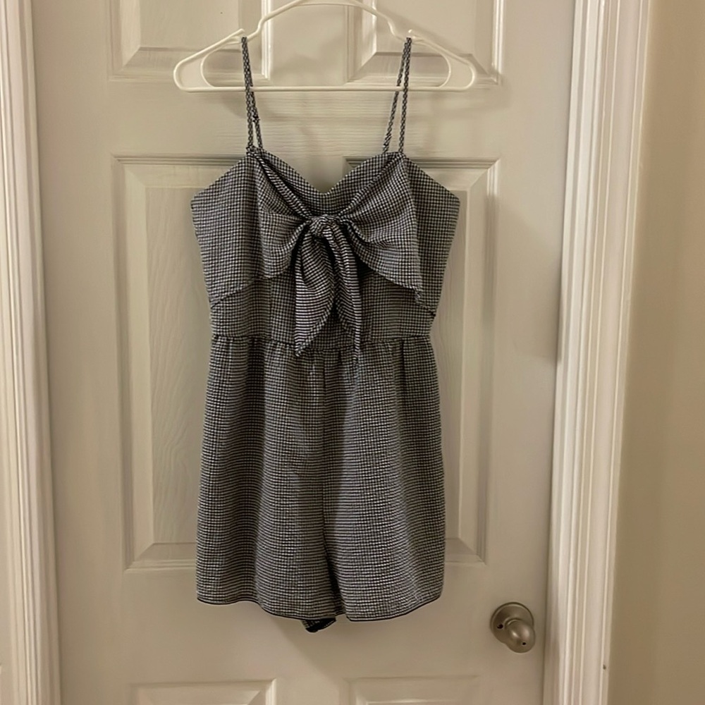 Gangnam romper with elastic back